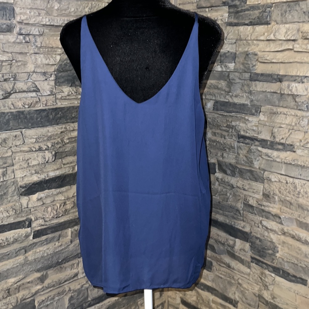 Shinestar Tank Top - Picture 3 of 6
